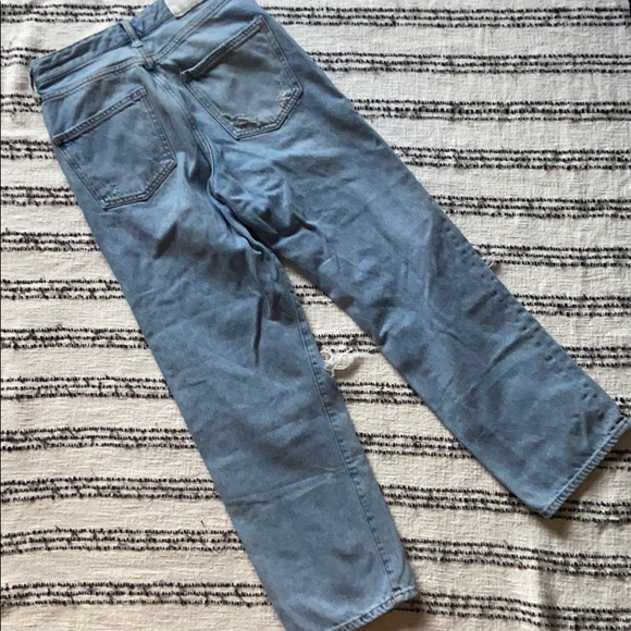 Distressed denim - Picture 5 of 5